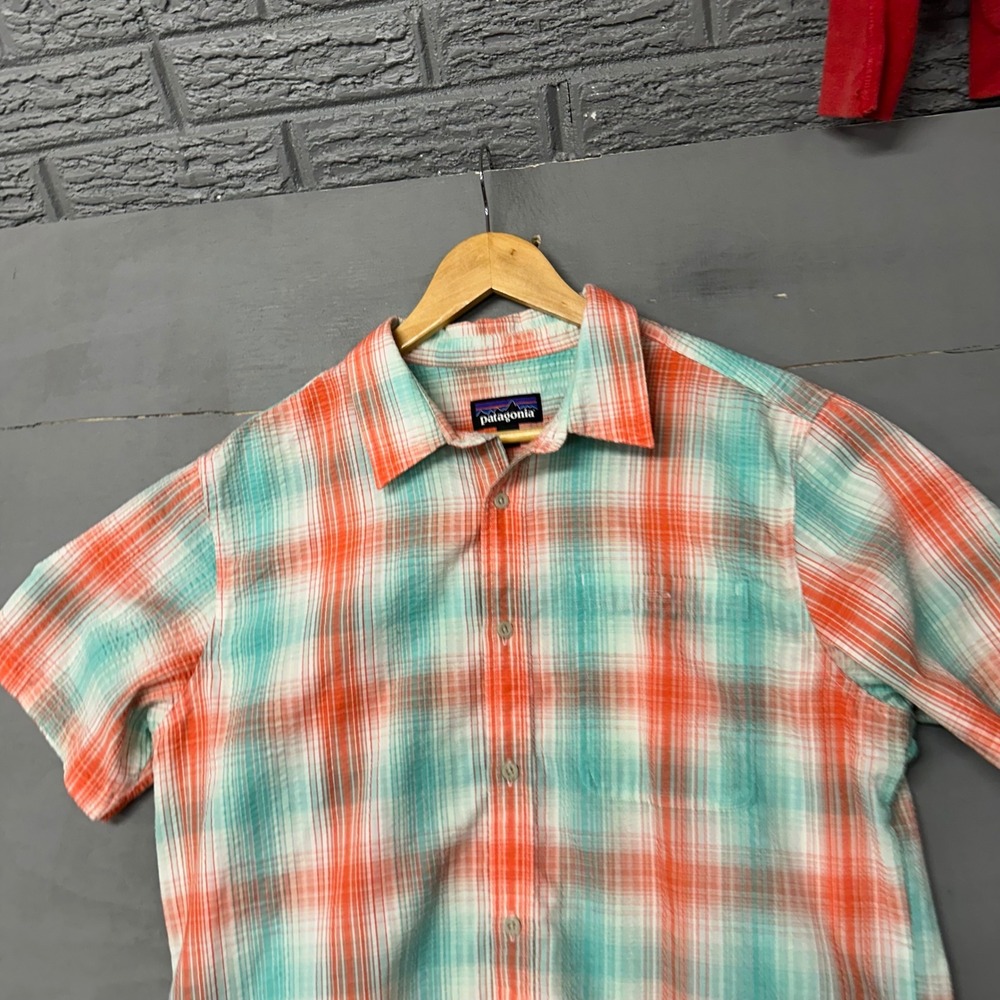 Patagonia Mens Large Short Sleeve Plaid Button Down Shirt Orange Teal Gorpcore